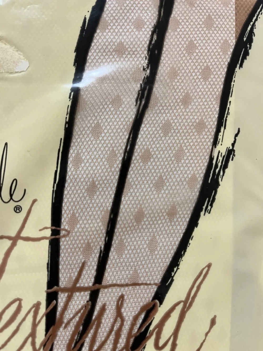 Gaymode Set Of 3 Textured Seamless Sheer Patterned Hosiery Size 9.5 Average